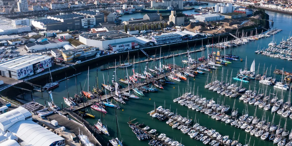 LES SABLES D'OLONNE, FRANCE - 18 OCTOBRE 2024 : Tous les bateaux Imoca sont photographiés au ponton avant le départ du Vendée Globe, le 18 octobre 2024 aux Sables d'Olonne, France - (Photo by Jean-Marie Liot / Alea)