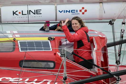 Samantha Davies arrives in Les Sables d'Olonne