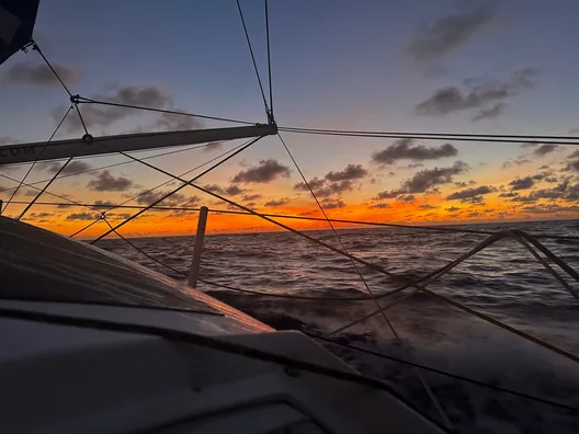 23 NOVEMBRE 2024 : Photo envoyée depuis le bateau Groupe Dubreuil lors de la course à la voile du Vendée Globe le 23 novembre 2024. (Photo du skipper Sébastien Simon)