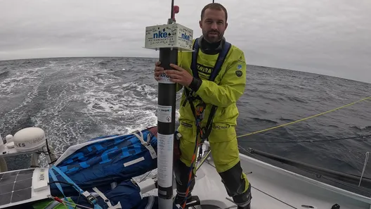 28 NOVEMBRE 2024 : Photo envoyée depuis le bateau VULNERABLE SG lors de la course à la voile du Vendée Globe le 28 novembre 2024. (Photo du skipper Sam Goodchild) NKE Argo float