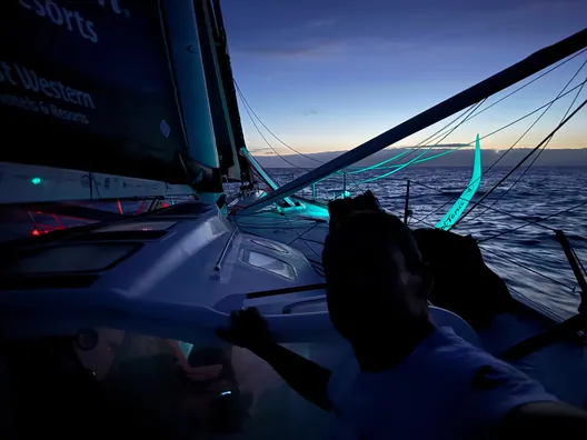 LE 28 NOVEMBRE 2024 : Photo envoyée depuis le bateau Fortinet - Best Western lors de la course à la voile du Vendée Globe le 28 novembre 2024. (Photo du skipper Romain Attanasio)