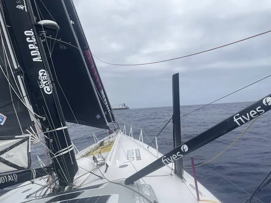 COURSE, 30 NOVEMBRE 2024 : Photo envoyée depuis le bateau Fives Group - Lantana Environnement lors de la course à la voile du Vendée Globe, le 30 novembre 2024. (Photo du skipper Louis Duc) Cargaison