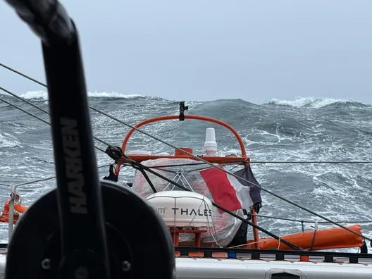 COURSE, 10 DÉCEMBRE 2024 : Photo envoyée depuis le bateau Singchain Team Haikou lors de la course à la voile du Vendée Globe le 10 décembre 2024. (Photo du skipper Jingkun Xu)