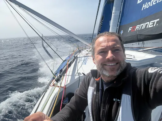 COURSE, 21 DÉCEMBRE 2024 : Photo envoyée depuis le bateau Fortinet - Best Western lors de la course à la voile du Vendée Globe le 21 décembre 2024. (Photo du skipper Romain Attanasio)