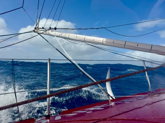 COURSE, 28 DÉCEMBRE 2024 : Photo envoyée depuis le bateau Initiatives-Coeur lors de la course à la voile du Vendée Globe le 28 décembre 2024. (Photo du skipper Sam Davies)