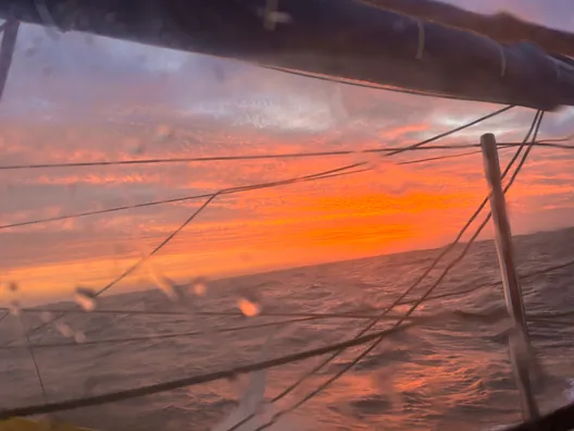 COURSE, 11 JANVIER 2025 : Photo envoyée depuis le bateau La Mie Caline lors de la course à la voile du Vendée Globe le 11 janvier 2025. (Photo du skipper Arnaud Boissières)