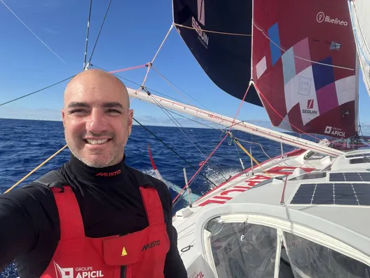 COURSE, 11 JANVIER 2025 : Photo envoyée depuis le bateau Groupe APICIL lors de la course à la voile du Vendée Globe le 11 janvier 2025. (Photo du skipper Damien Seguin)