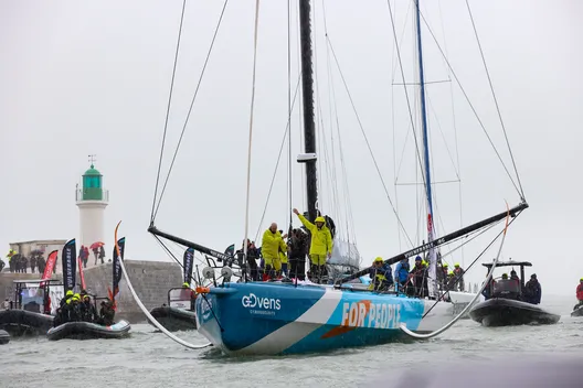 LES SABLES D'OLONNE, FRANCE - 25 JANVIER 2025 : Thomas Ruyant (FRA), skipper de VULNERABLE, fête sa 7ème place dans le Vendée Globe, le 25 janvier 2025 aux Sables d'Olonne, France - (Photo by LloydImages / Alea)