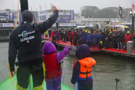 LES SABLES D'OLONNE, FRANCE - 25 JANVIER 2025 : HOLCIM - Le skipper de PRB Nicolas Lunven (FRA) est photographié après avoir pris la 6e place du Vendée Globe, le 25 janvier 2025 aux Sables d'Olonne, France - (Photo by Jean-Marie Liot / Alea)