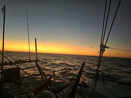 COURSE, 27 JANVIER 2025 : Photo envoyée depuis le bateau D'Ieteren Group lors de la course à la voile du Vendée Globe le 73 janvier 2025. (Photo du skipper Denis Van Weynbergh)