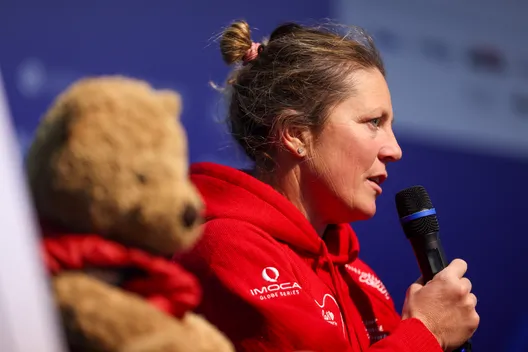 LES SABLES D'OLONNE, FRANCE - 30 JANVIER 2025 : Le skipper d'Initiatives-Cœur Sam Davies (GBR) est photographié lors de sa conférence de presse après avoir pris la 13e place du Vendée Globe, le 30 janvier 2025 aux Sables d'Olonne, France - (Photo by Lloyd Images / Alea)