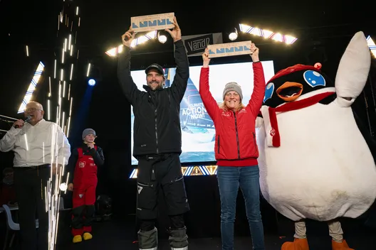 LES SABLES D'OLONNE, FRANCE - 30 JANVIER 2025 : Malizia - Le skipper de Seaexplorer Boris Herrmann (GER) et le skipper de Initiatives-Cœur Sam Davies (GBR) sont photographiés au Skipper Finisher Club du Vendée Globe, le 30 janvier 2025 aux Sables d'Olonne, France - (Photo by Olivier Blanchet / Alea)