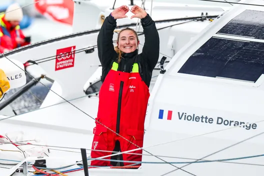 LES SABLES D'OLONNE, FRANCE - 09 FEVRIER 2025 : Violette Dorange (FRA), skipper de DeVenir, est photographiée après avoir pris la 25ème place du Vendée Globe, le 09 février 2025 aux Sables d'Olonne, France - (Photo by Jean-Marie Liot / Alea)