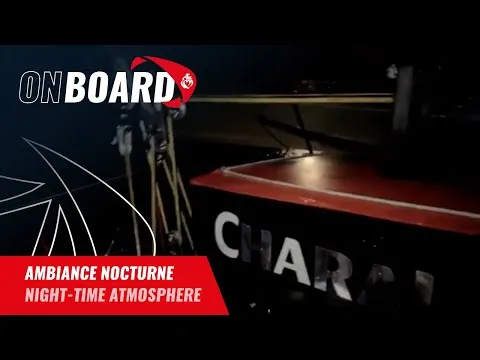 Ambiance nocturne à bord de l'IMOCA de Jérémie Beyou | Vendée Globe 2024