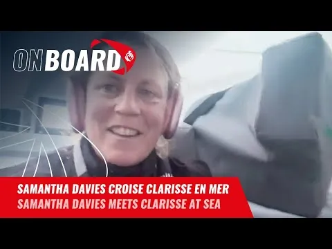 Samantha Davies croise Clarisse en mer | Vendée Globe 2024