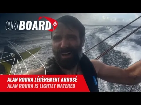 Alan Roura se fait arrosé | Vendée Globe 2024