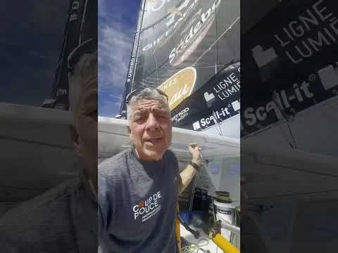 Beaucoup de grains pour Manuel Cousin | Vendée Globe 2024