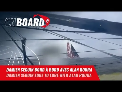 Damien Seguin bord à bord avec Alan Roura | Vendée Globe 2024