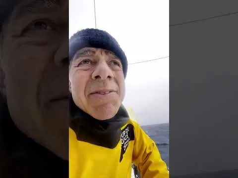 Début d'incendie à bord de Coup de Pouce | Vendée Globe 2024