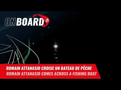 Romain Attanasio croise un bateau de pêche | Vendée Globe 2024