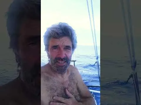 Denis Van Weynbergh dépassé par 'Clara la tortue' | Vendée Globe 2024