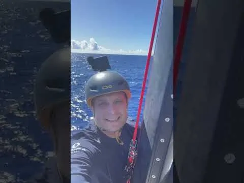 Oliver Heer at the top of his mast | Vendée Globe 2024