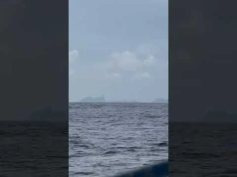 Fernando de Noronha en vue pour Violette Dorange | Vendée Globe 2024