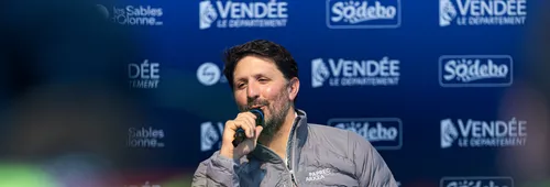 Yoann Richomme lors de sa conférence de presse. 