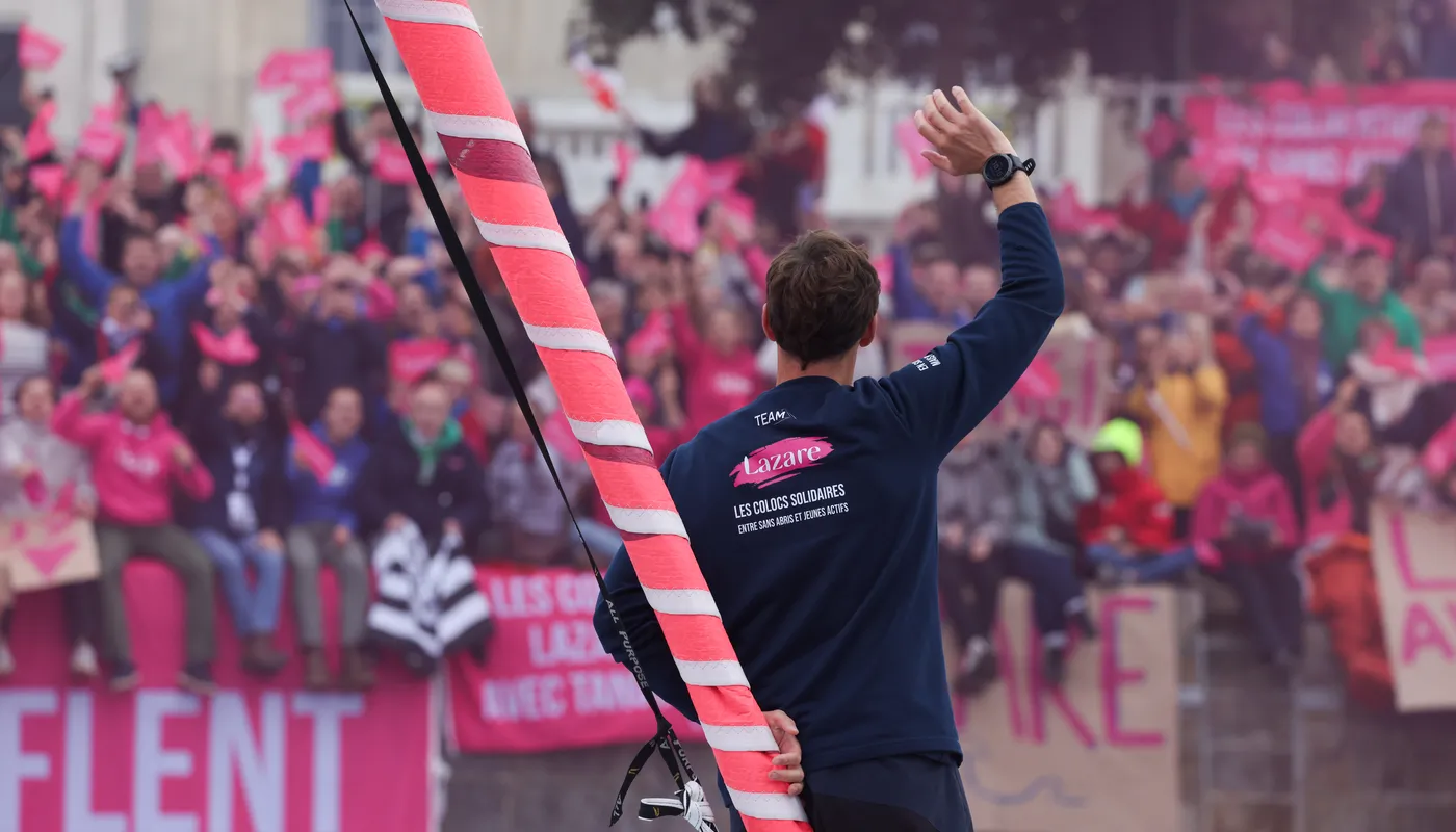 LES SABLES D'OLONNE, FRANCE - 10 NOVEMBRE 2024 : Le skipper de Lazare, Tanguy Le Turquais (FRA), est photographié dans le chenal avant le départ du Vendée Globe, le 10 novembre 2024 aux Sables d'Olonne, France - (Photo by Mark Lloyd / Alea)